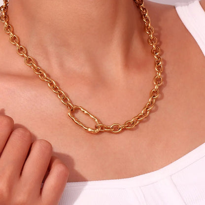Link Up Chunky Necklace