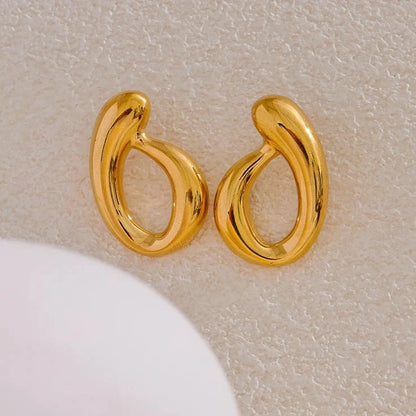 Maya Hollow Stud Earrings